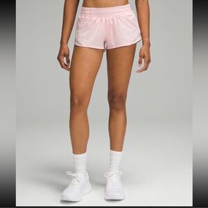 Lululemon Hotty Hot LR Short 2.5" Lined Strawberry Milkshake NWT